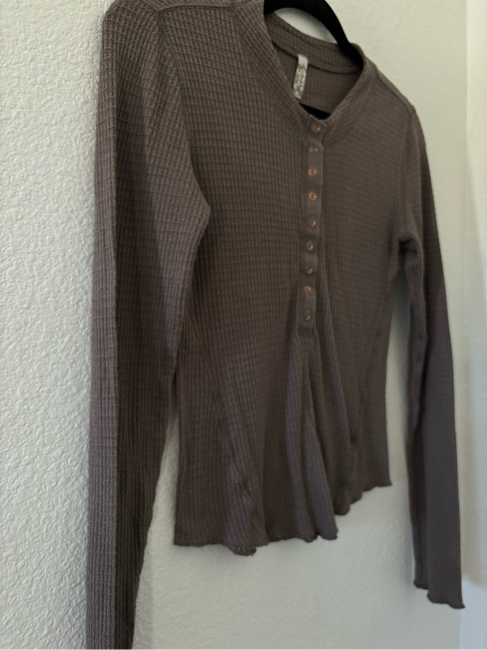 Intimately Free by Free people Waffle Knit Henley Long Sleeve Top - taupe Small - Picture 2 of 5